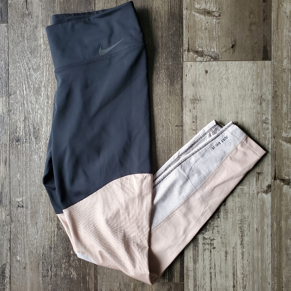 Nike leggings